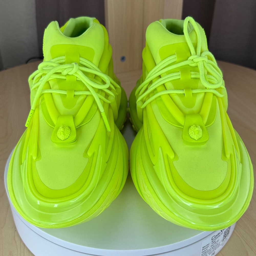 ๐ฅBALMAIN - Unicorn Low-Top Sneakers - Neon Green / Fluo Yellow - Men's US 12 - Picture 3 of 17